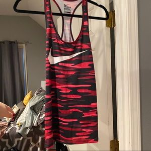 NWT Nike tank. Pink camo